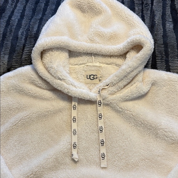 UGG Cozy Cream Hooded lounge robe , absolutely perfect condition XL - Picture 2 of 6